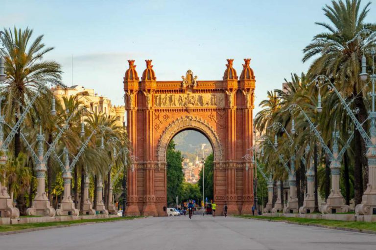 barcelona spain airbnb