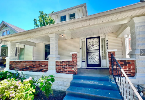 airbnb property for sale Louisville City Centre
