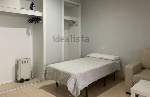 airbnb property for sale Cadiz City Center