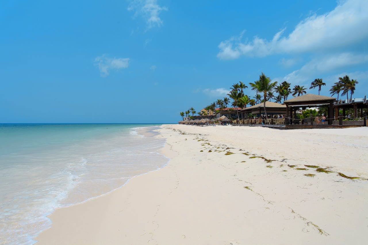 Best Sunny Places to Buy a Vacation Home to Rent Out on Airbnb in 2026